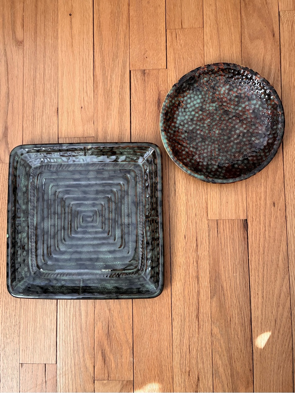 Vintage Set of 2 Ceramic Stoneware Dishes, New vintage circa Y2K.